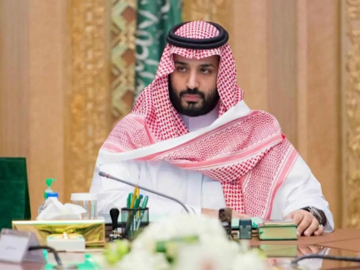 ولي ولي العهد محمد بن سلمان يكرّم ضباط سعوديين