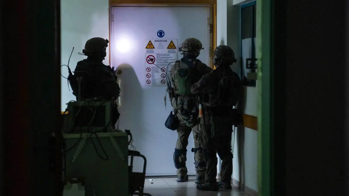 الجيش الإسرائيلي يقتحم مجددا مستشفى الشفاء.. حرب غزة لحظة بلحظة