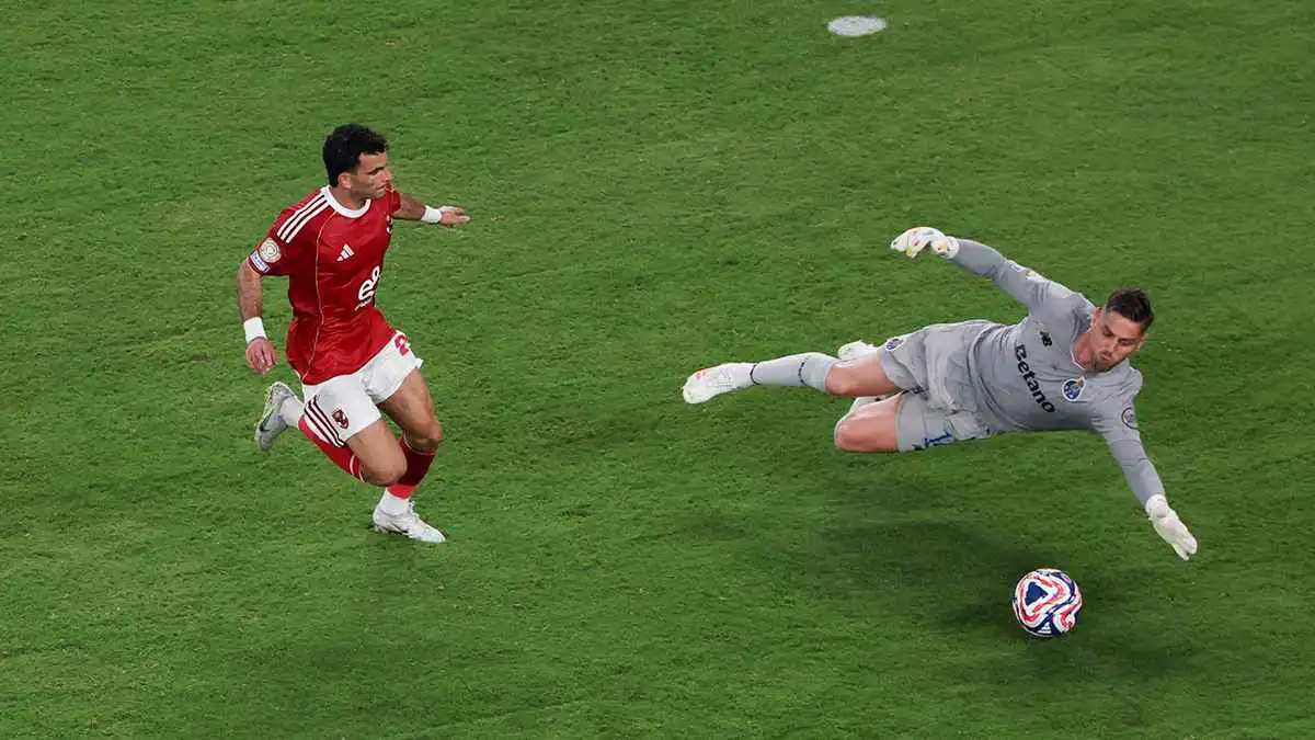 أحمد مصطفى زيزو