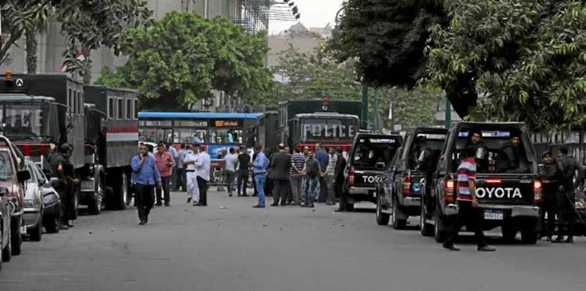الداخلية المصرية تُصعّد و تفرض حصارًا على نقابة الصحفيين