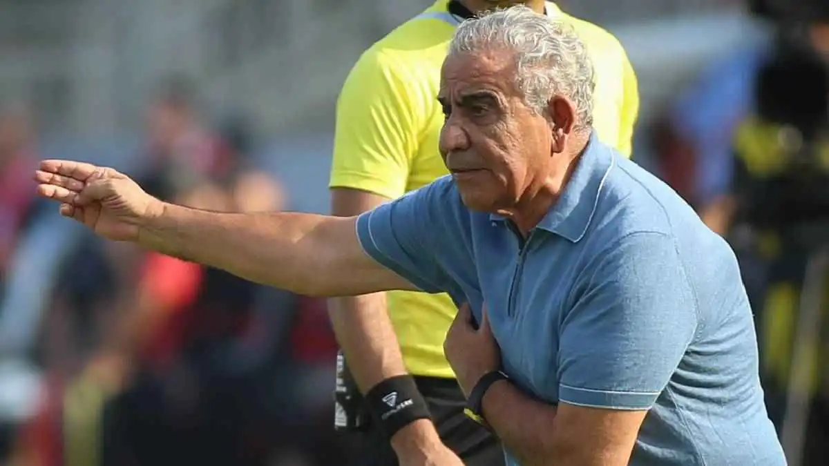 هل تفاوض التونسي فوزي البنزرتي مع فريق مغربي؟