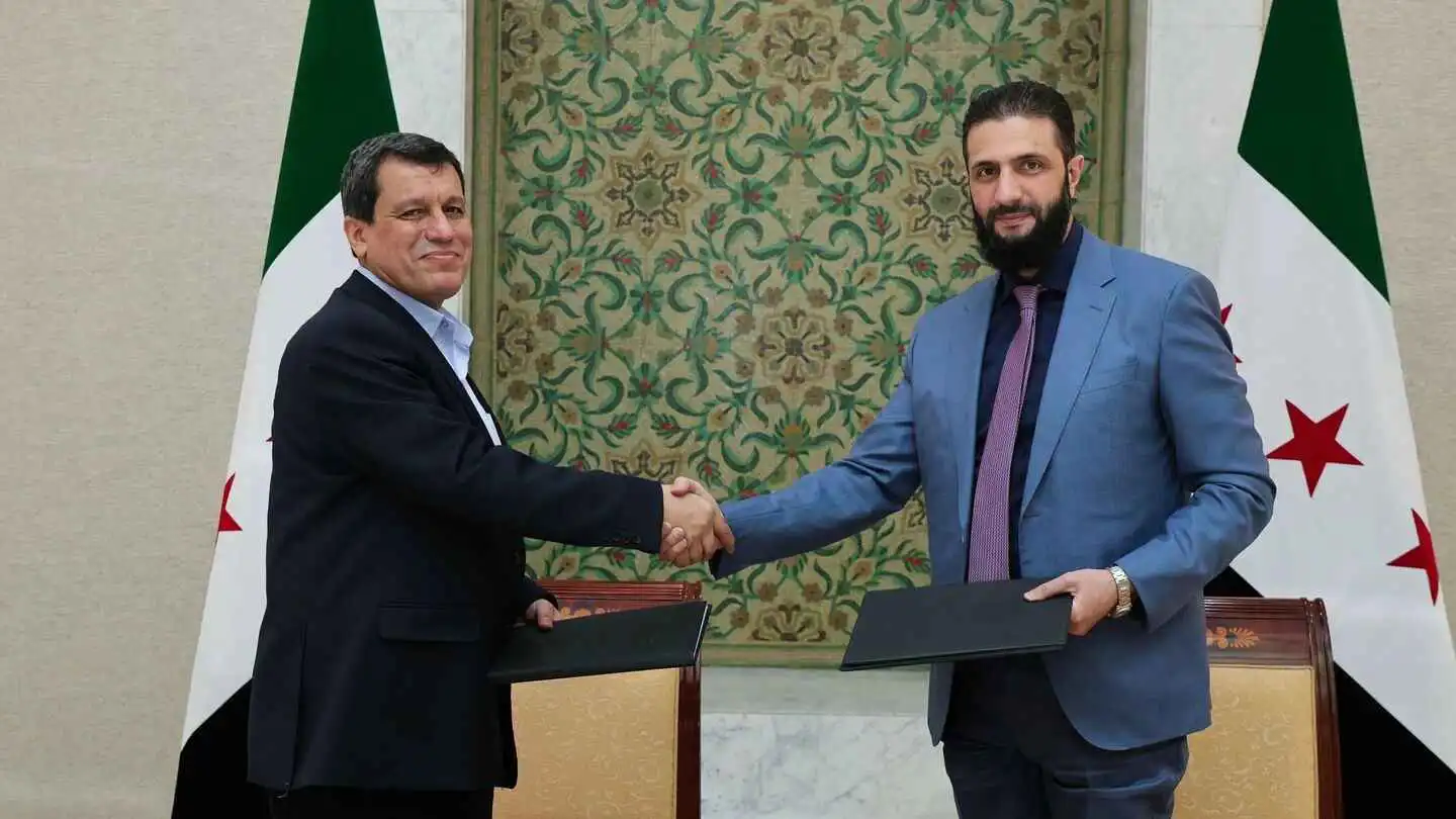 الإعلام السوري يتحدث بالكردية.. خطوة تكتيكية أم تحول حقيقي؟