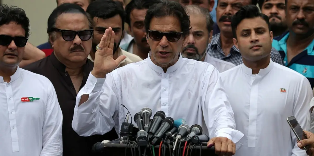 عمران خان يعد بالتصدي لحملة هولندية مسيئة للإسلام في الأمم المتحدة