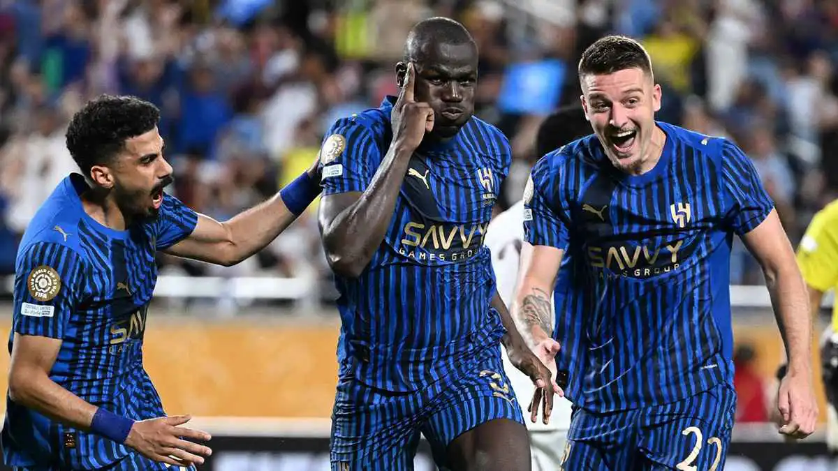 "بند حاسم" قد يوقف عقوبات انسحاب الهلال من السوبر السعودي