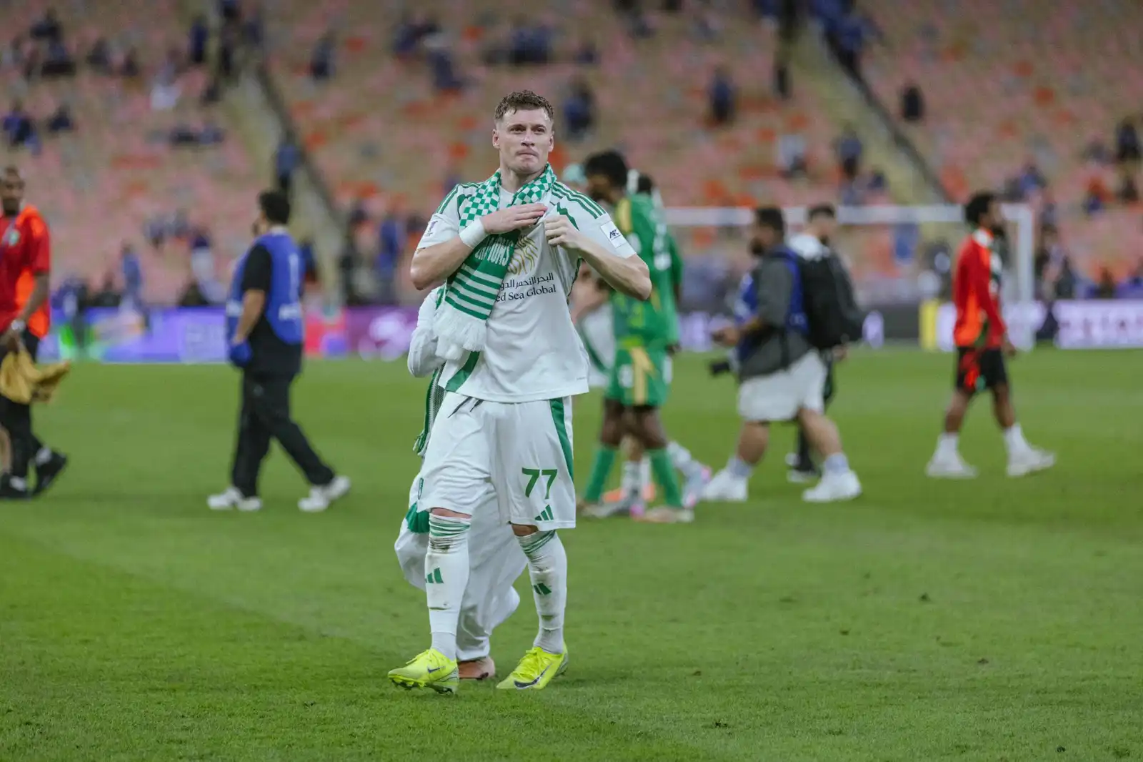 إزغان إليوسكي لاعب الأهلي السعودي