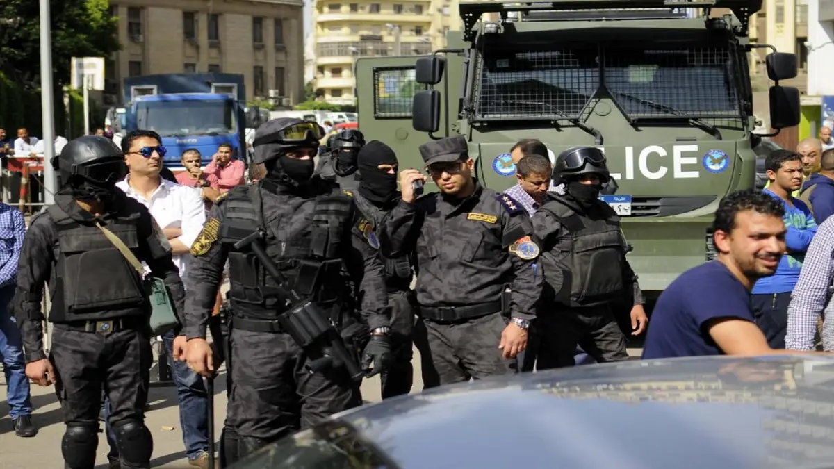 مقتل 6 مسلحين في تبادل لإطلاق النار مع الشرطة المصرية