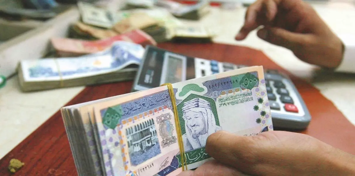 اعتماد السعودية السنة الميلادية لصرف الرواتب.. لماذا؟