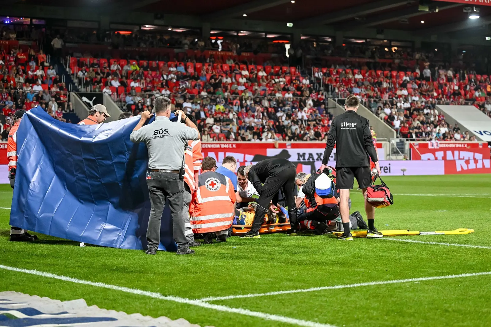 علاج كيفين مولر حارس مرمى هايدنهايم الألماني