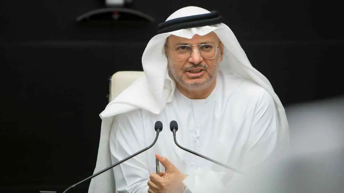 قرقاش: طهران مطالبة بترميم الثقة مع محيطها الخليجي