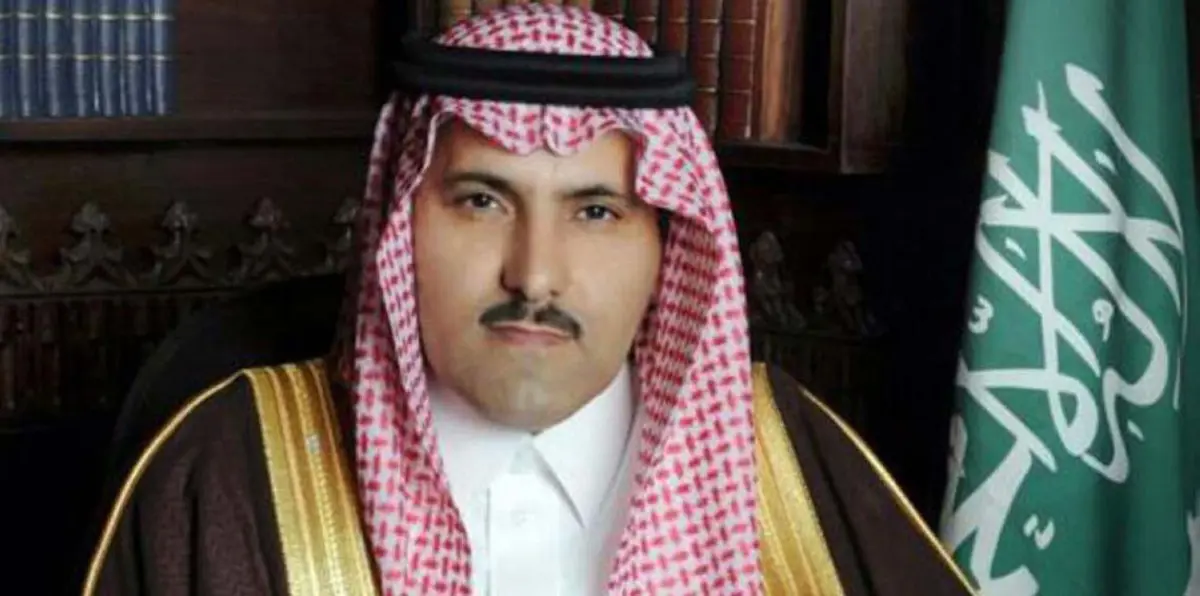وصول السفير السعودي لدى اليمن إلى عدن (صور وفيديو)