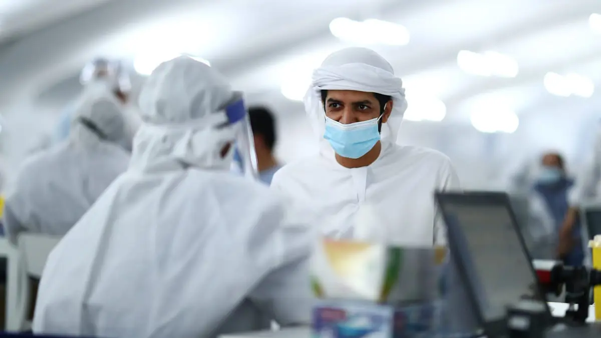 الإمارات تعلن إكمال تطعيم 100% من الفئات المستهدفة ضد فيروس كورونا