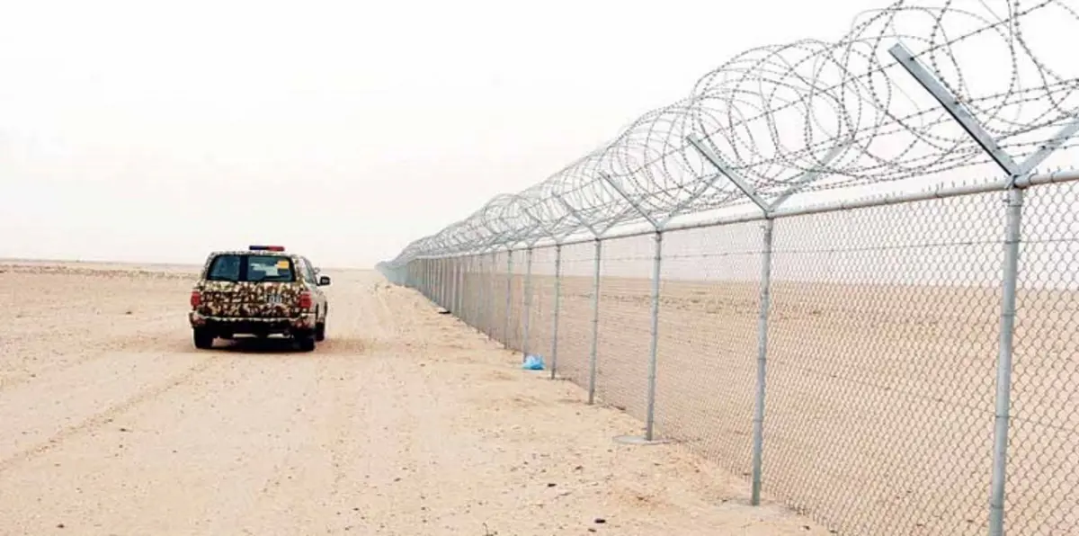 المنافذ الحدودية الرسمية بوابة الخطر إلى الكويت‎