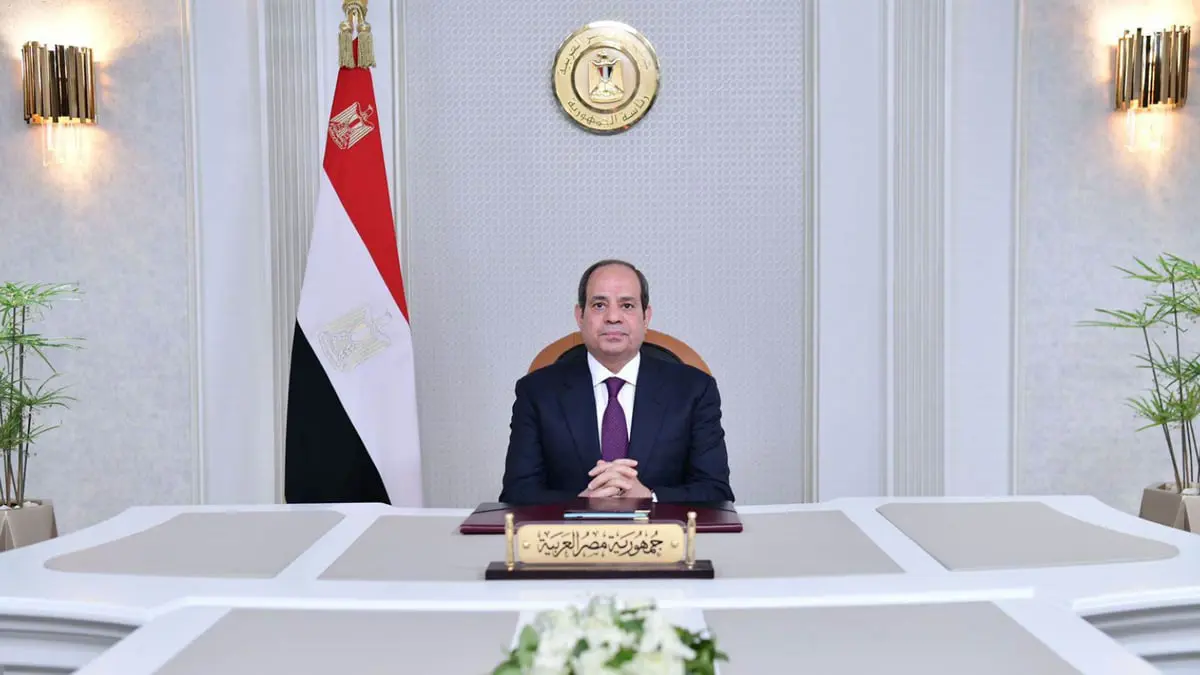 السيسي يرفع الحد الأدنى للأجور في مصر 50% 