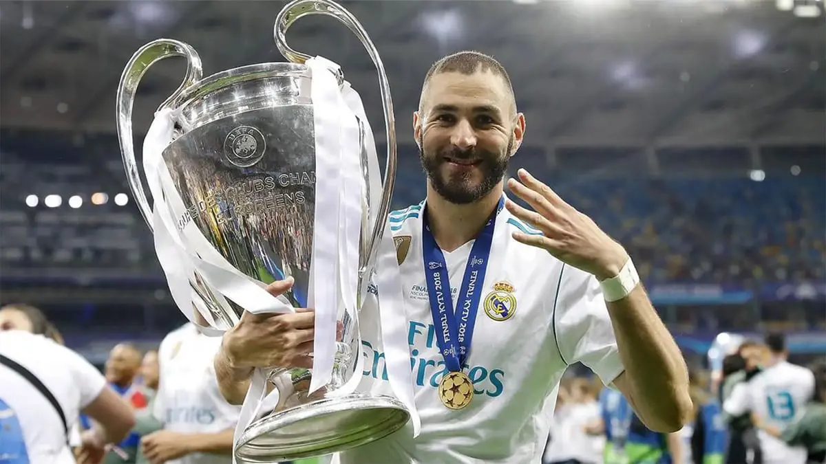 أول تعليق من ريال مدريد على أنباء عودة بنزيما