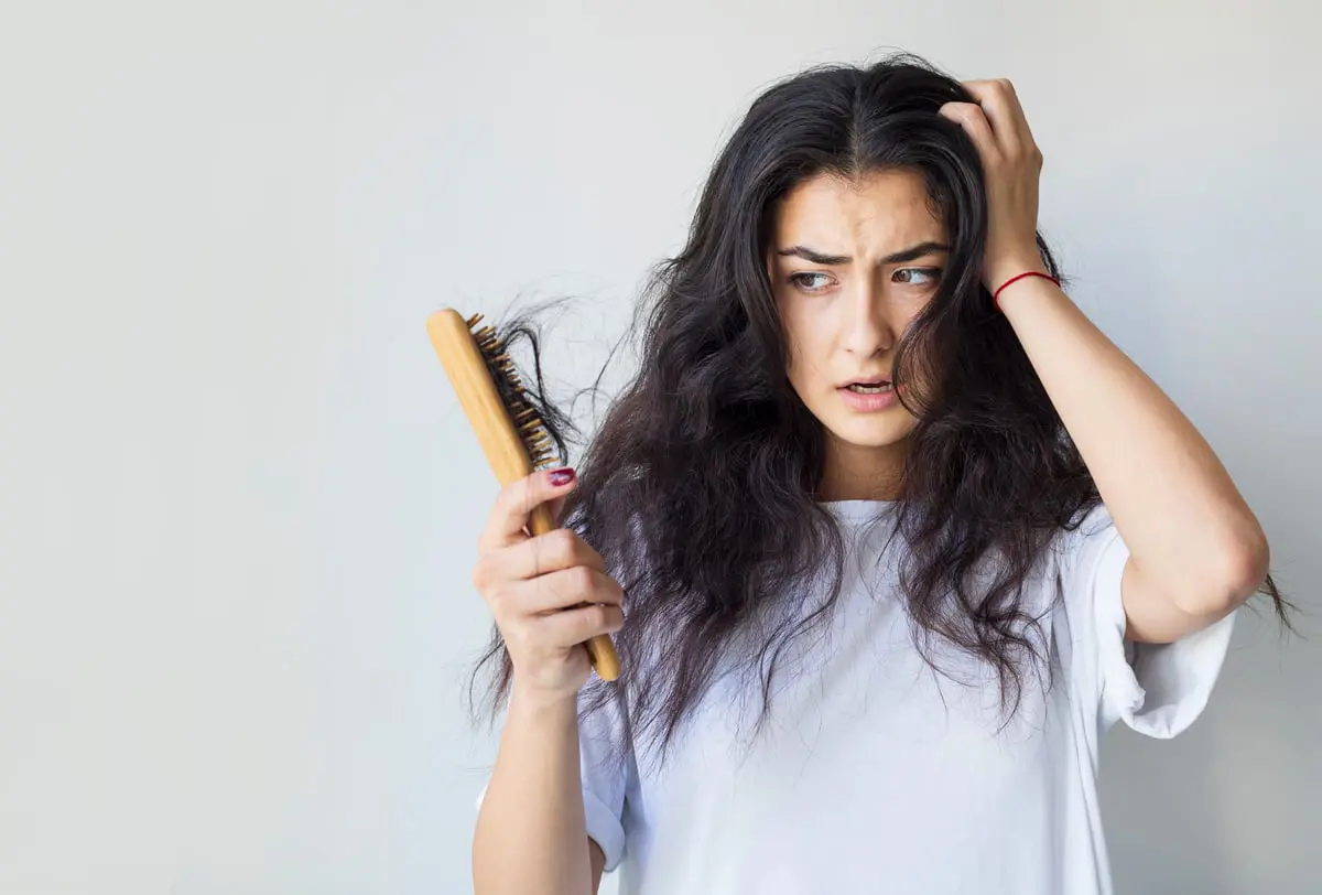 فيتامينات ومكملات غذائية تؤدي لتساقط شعرك