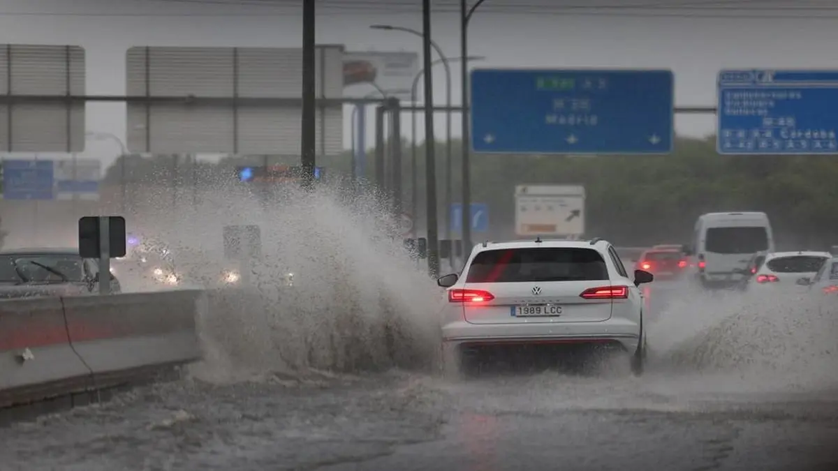 قبيل وصول العاصفة "نلسون".. أربعة قتلى في فيضانات عارمة بإسبانيا