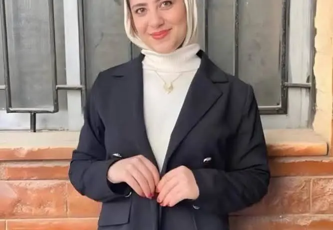 طالبة جامعة الزقازيق