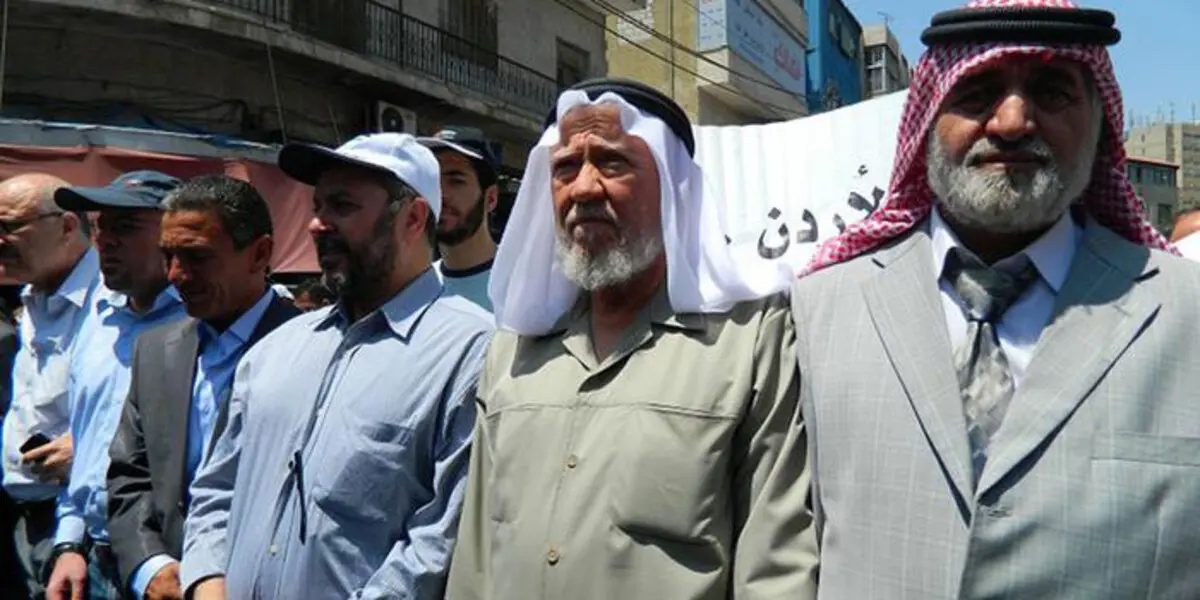 الشرعية البرلمانية بعد أن عزّت شرعية الشارع
