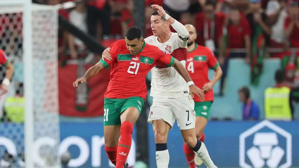 مهاجم منتخب المغرب يغادر نابولي ويقترب من إسبانيول برشلونة