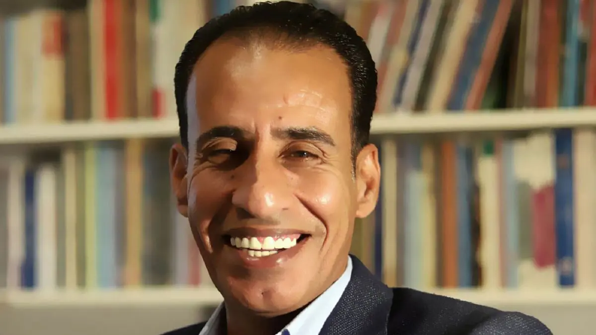 فاز بجائزة البوكر.. العاهل الأردني يكرم الروائي جلال برجس
