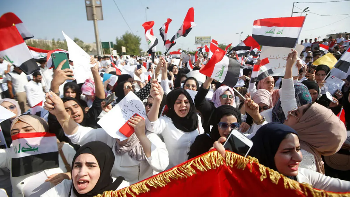 حضور لافت للفتيات العراقيات في الاحتجاجات الشعبية (صور)‎