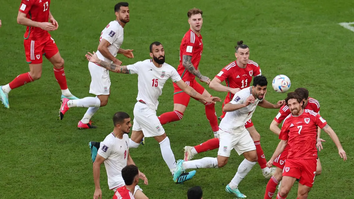 منتخب إيران ينتزع فوزا مثيرا على ويلز في كأس العالم 2022 (فيديو)
