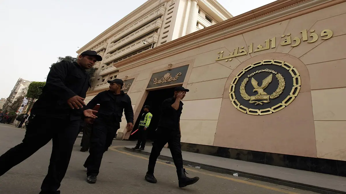 العثور على طبيب يمني مقتولًا في شقته بالقاهرة