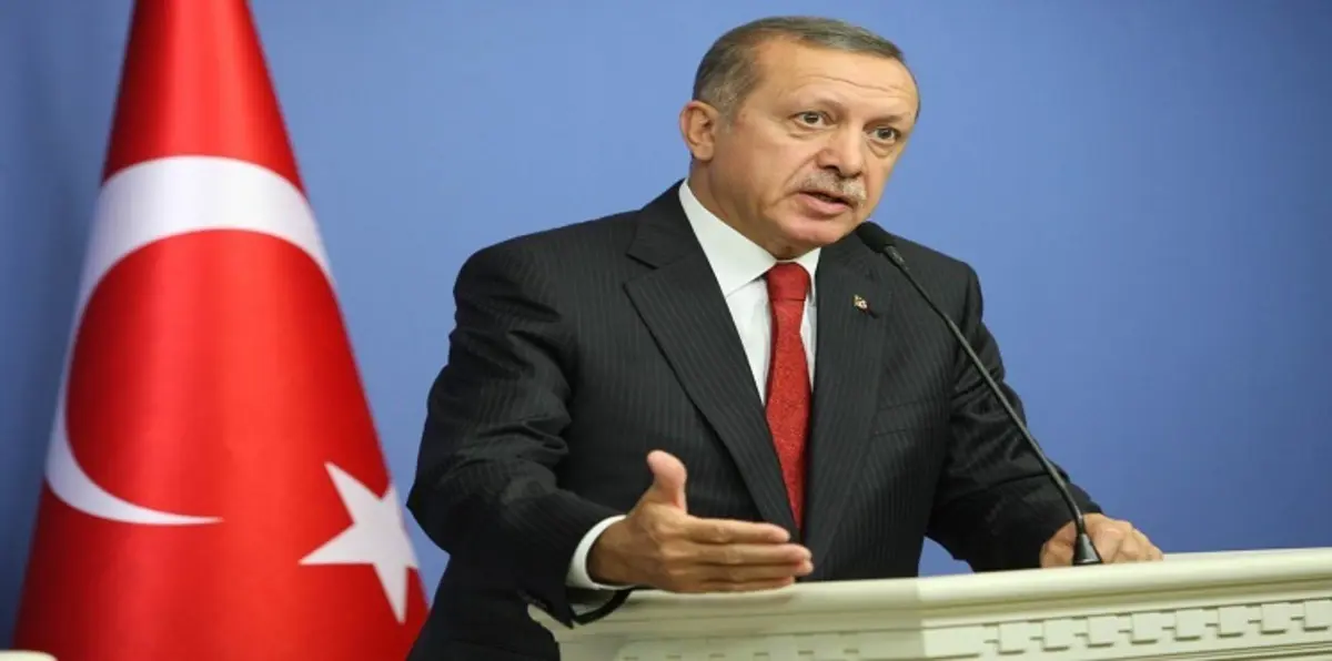 أردوغان يدافع عن العلمانية بعد تصريحات رئيس البرلمان