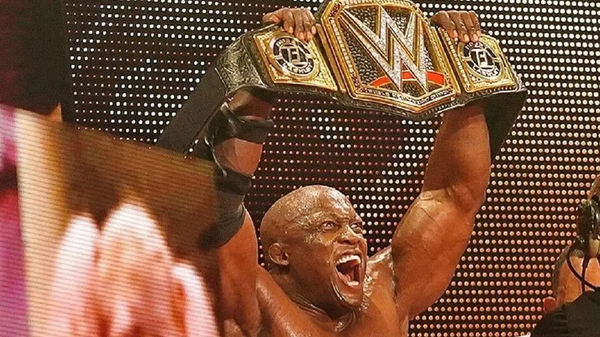 نتائج "Hell In A Cell": بوبي لاشلي يحتفظ بلقب WWE (فيديو)