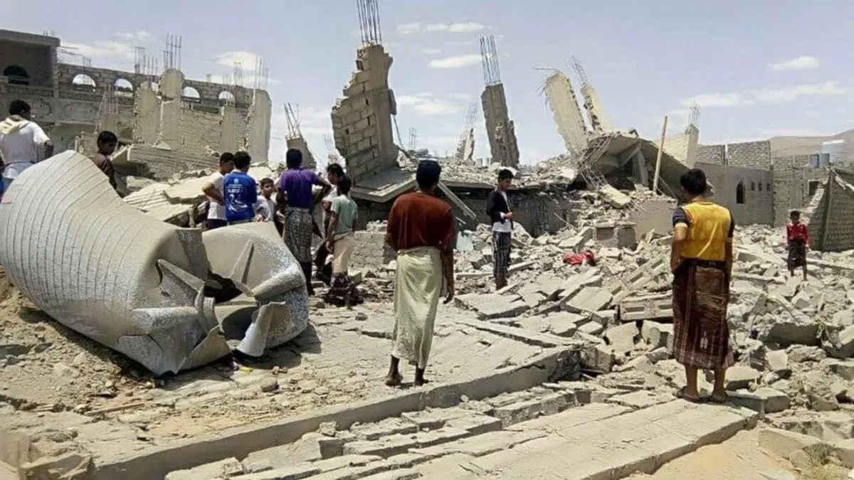 6 قتلى وجرحى إثر تفجير "الحوثي" منازل مواطنين في البيضاء (فيديو)