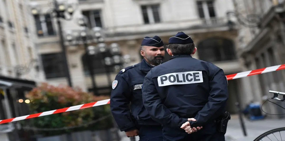 مصدر بالداخلية الفرنسية: القتيلتان في حادث طعن بباريس هما أم المهاجم وأخته