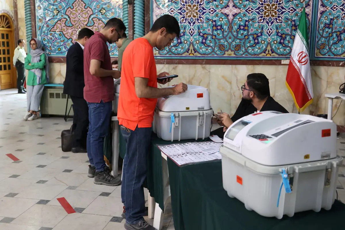 طهران تتهم كندا بمنع الإيرانيين من المشاركة في الانتخابات