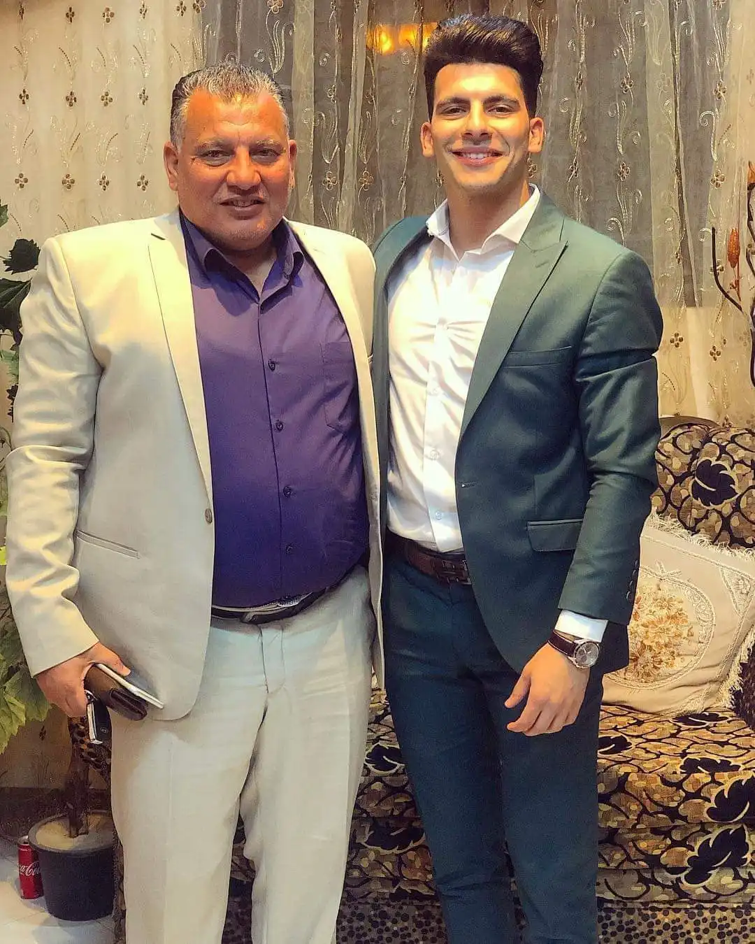 زيزو ووالده