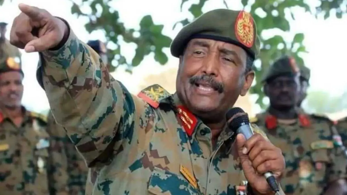 السودان.. عبدالفتاح برهان يعيد تشكيل قيادة أركان الجيش