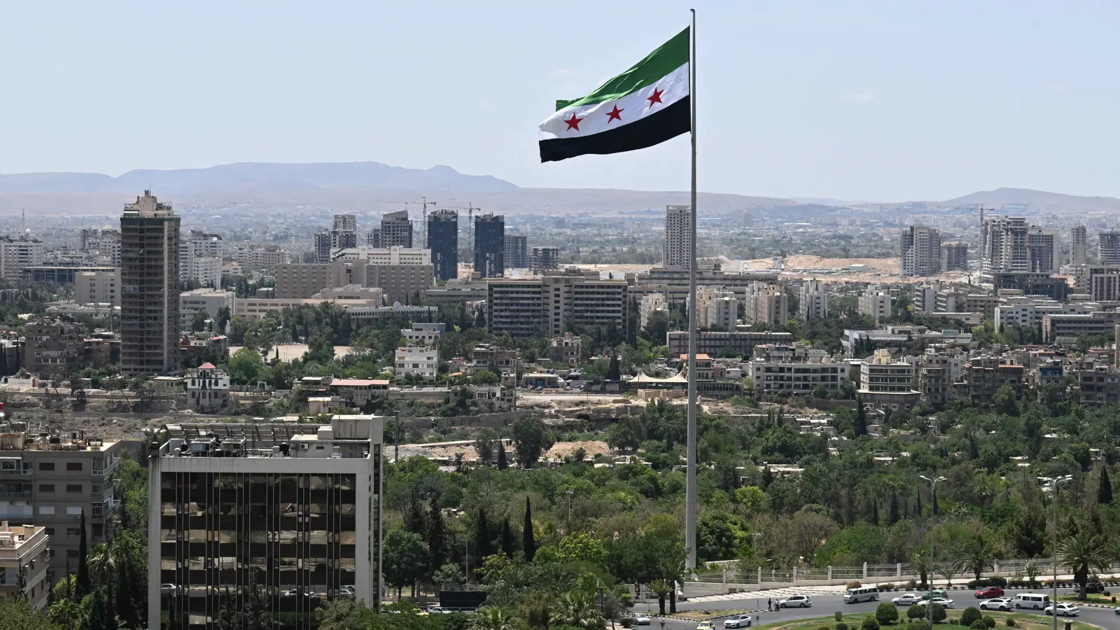 تفاصيل جديدة عن اجتماع "قسد" وحكومة دمشق