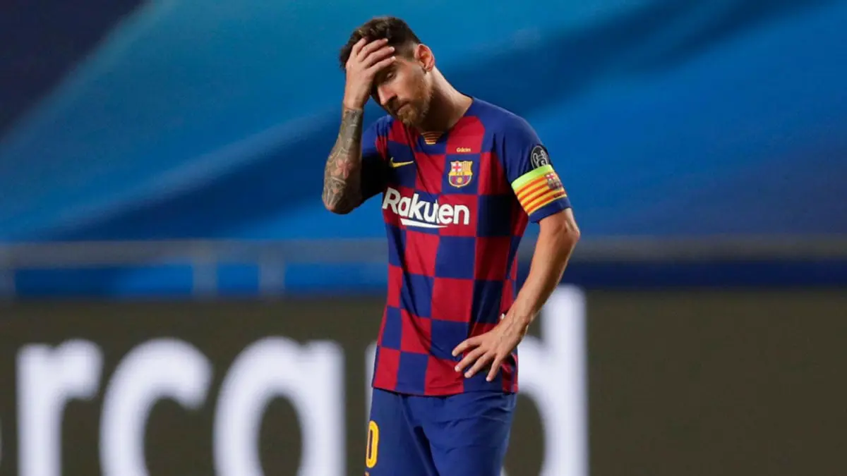 ميسي يصعد أزمته مع برشلونة‎