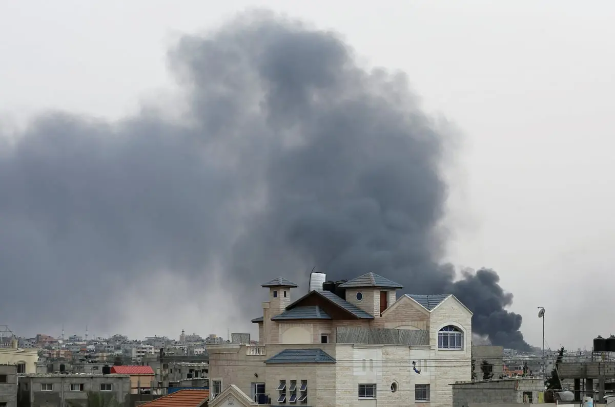  مقتل 21 نازحا في قصف إسرائيلي جديد على رفح