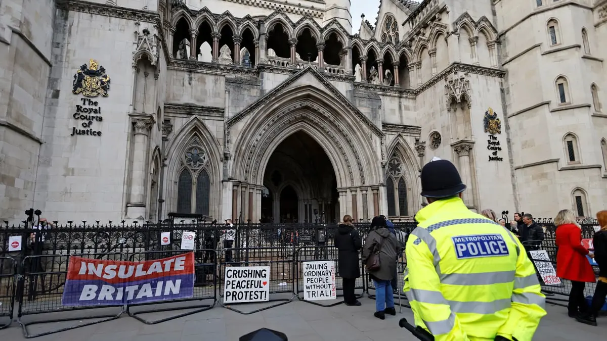 بريطانيا.. مجرمون يستغلون ثغرات العدالة وسط تراكم القضايا في المحاكم