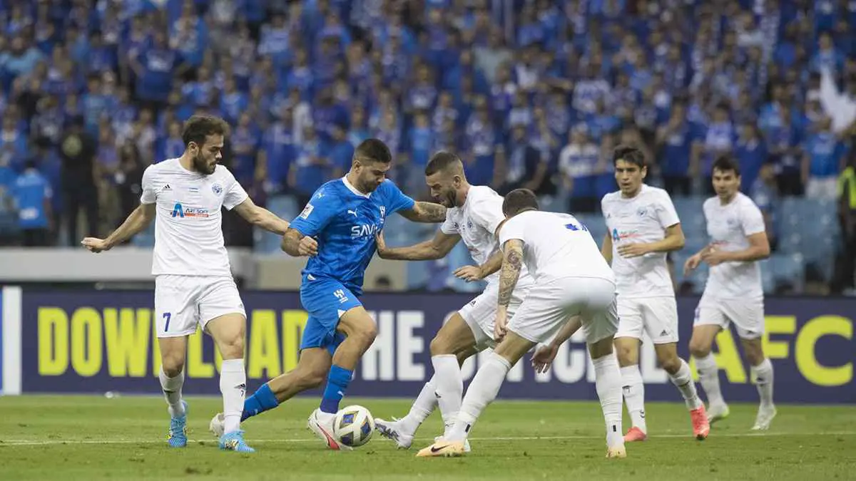 ثأر قديم.. "أشرس صدام" في كلاسيكو الأهلي والهلال