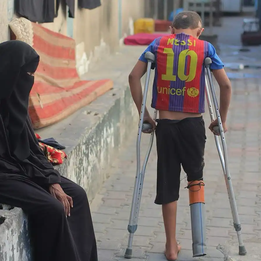 صورة طفل غزة التي تفاعل معها فيكتور فونت