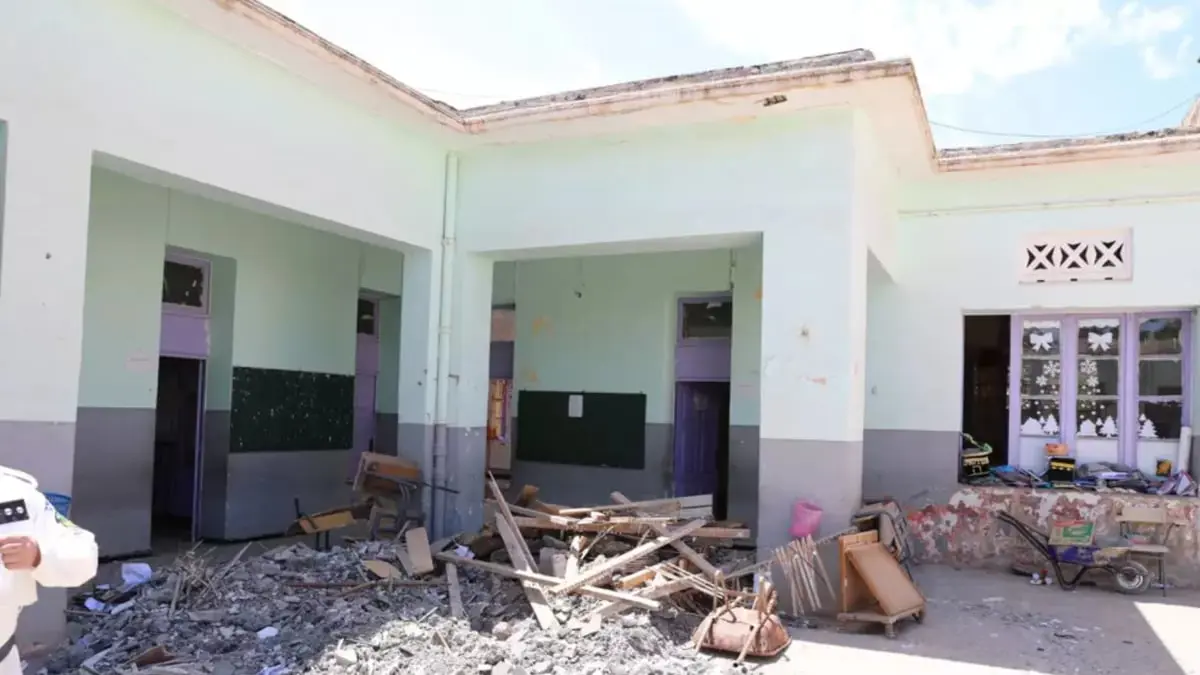 الجزائر.. إجراء فوري من السلطات بعد سقوط سقف مدرسة قديمة على التلاميذ