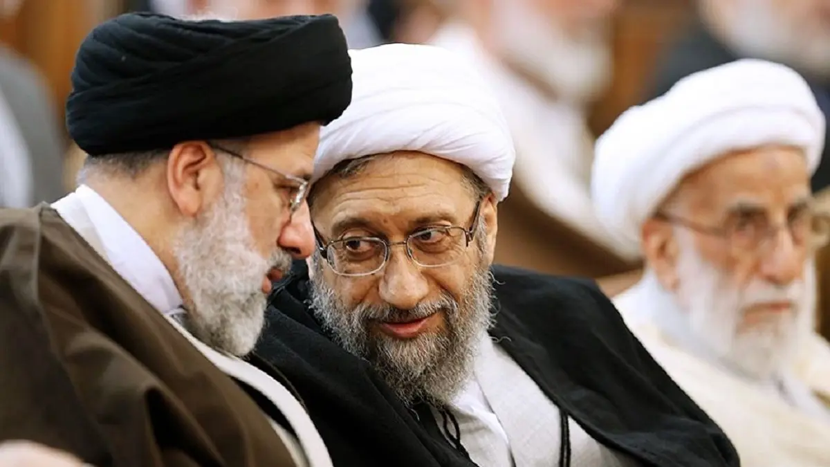 معركة الخلافة في إيران.. لاريجاني من مرشح لخلافة خامنئي إلى متهم بالفساد