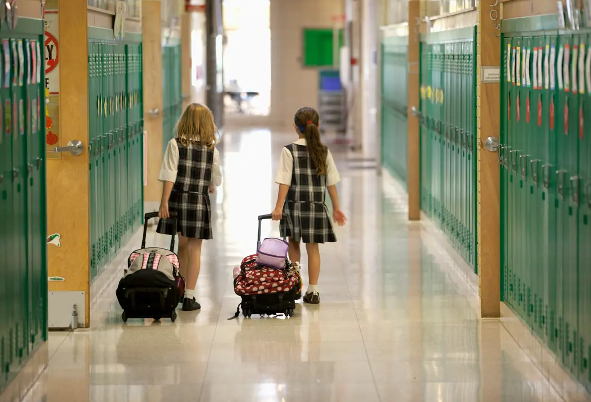 علماء النفس يكشفون عن السياسات الضارة المتبعة في المدارس الأمريكية