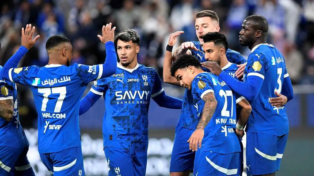 "يعتقدون أننا نطبع النقود".. رد مثير من الهلال السعودي حول غياب التعاقدات