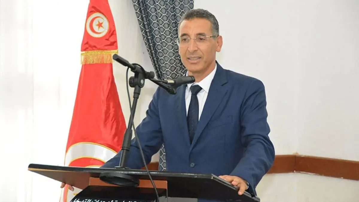 وزير الداخلية التونسي ينفي سعيه لرئاسة الحكومة