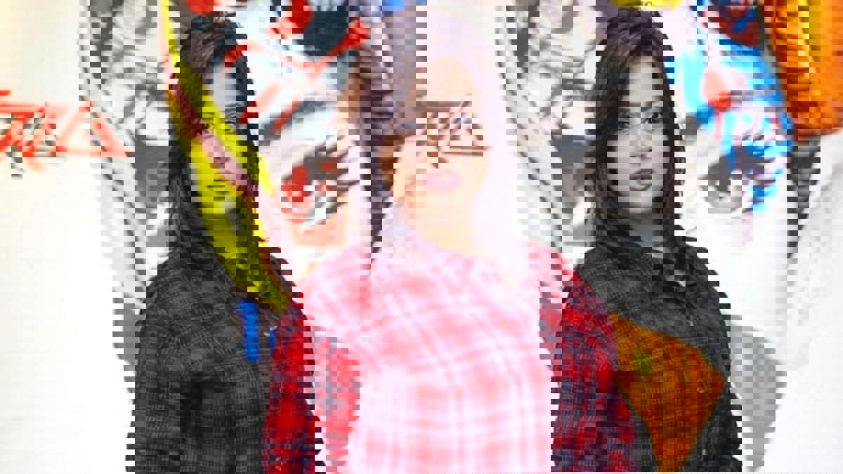 شاهد مقاطع منى فاروق الساخنة التي أثارت الجدل