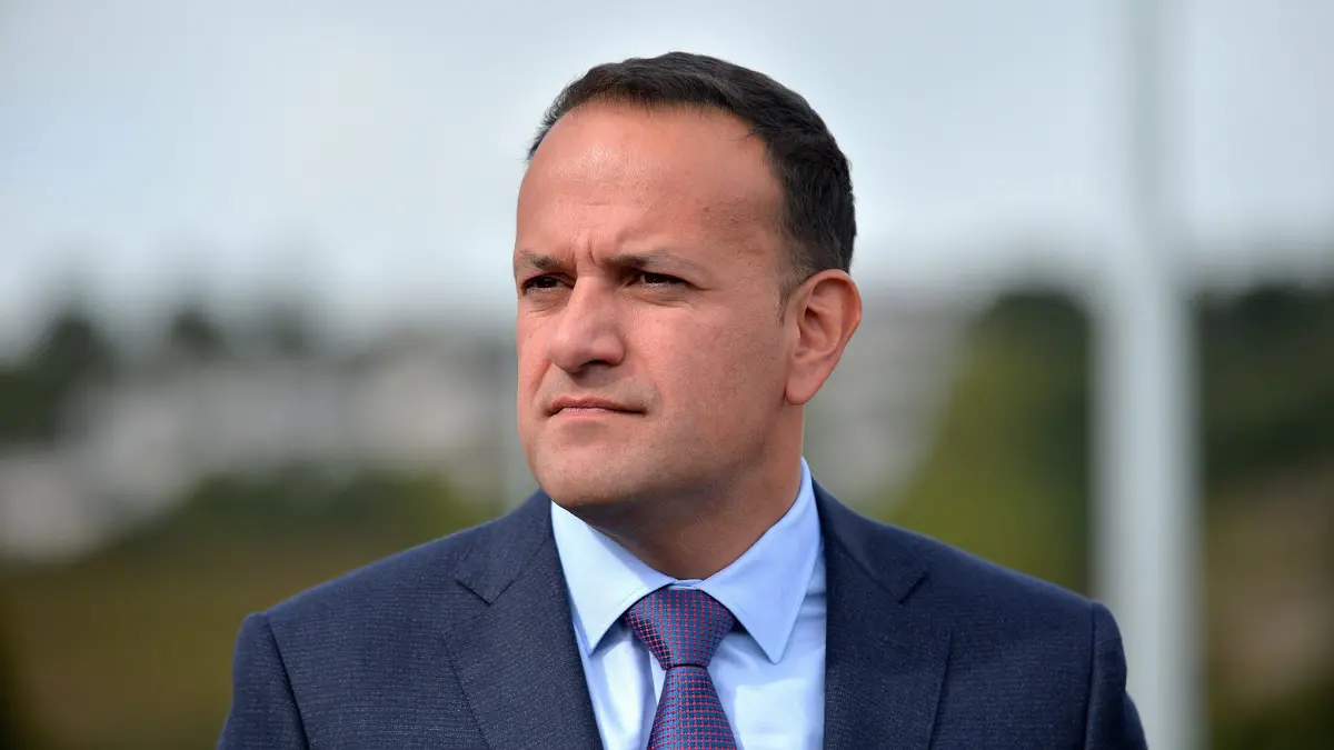 رئيس وزراء أيرلندا يسعى لاستعادة حكومة تقاسم السلطة