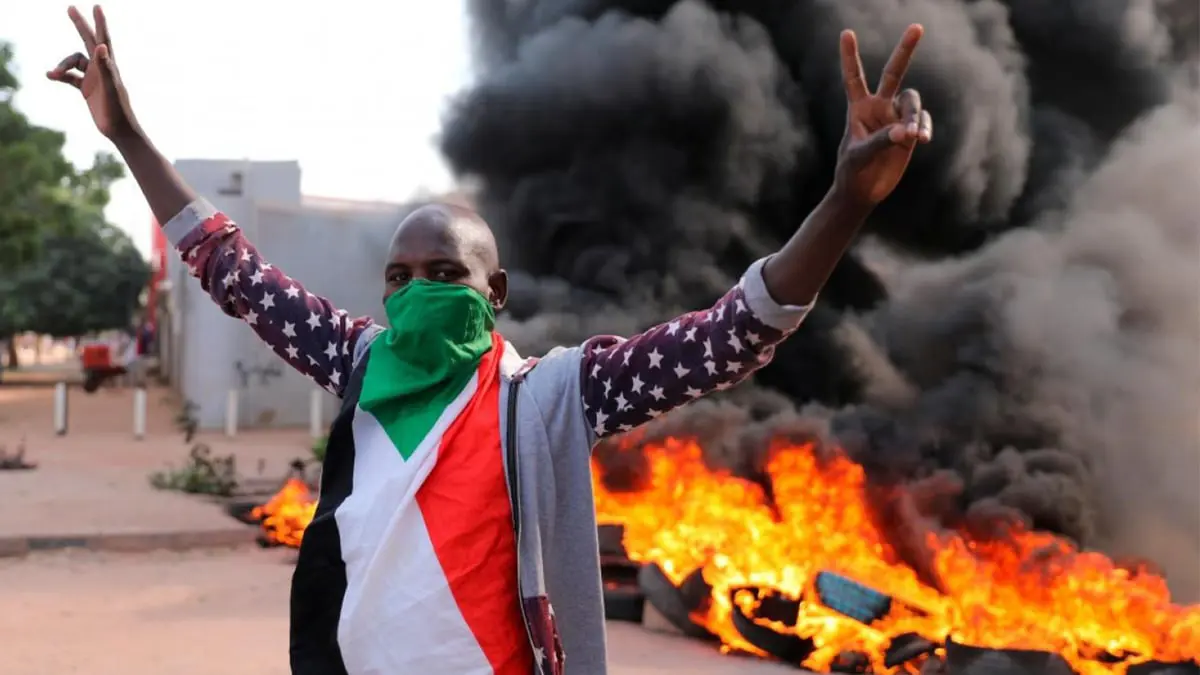 قوى سياسية سودانية تطلب من وفد أمريكي زائر العمل لوقف قتل المتظاهرين
