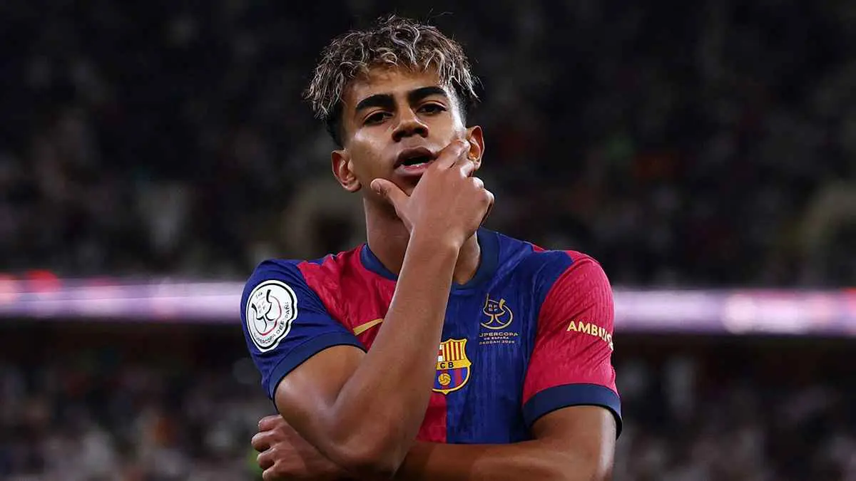 لامين يامال نجم برشلونة