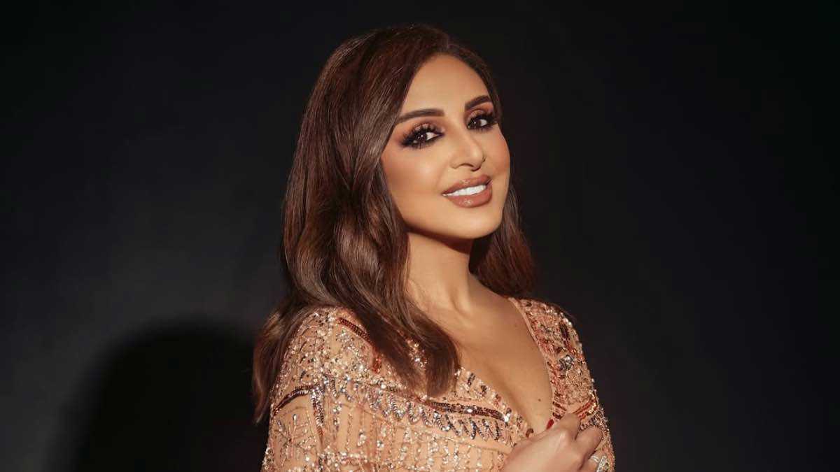 في أول ظهور.. أنغام مفاجأة حفل ”كايروكي” بمهرجان العلمين (صور) | إرم نيوز